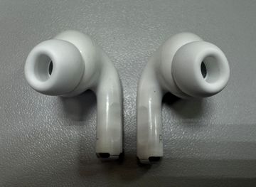 Б/в Навушники Apple airpods pro 2nd generation with magsafe charging case usb-c 01-200890609