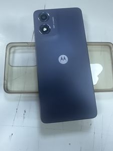 Б/в Мобільний телефон Motorola g04 4/64gb 01-200915417