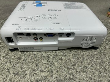 Б/у Проектор Epson eb-w51 01-200927478