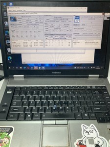 Toshiba 15 дюймів core 2 duo t7500 ddr2 3gb ddr2 hdd120 gb