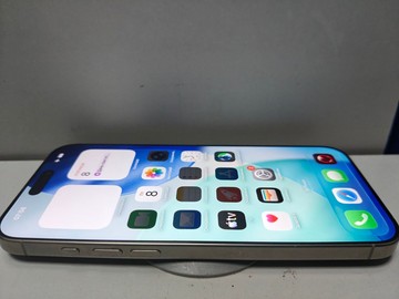 Б/в Мобільний телефон Apple iphone 16 pro max 256gb esim 01-200944200