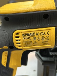 Б/в Шурупокрут Dewalt dcf620d2k 01-200989517