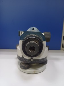 Б/в Оптичний нівелір Bosch gol 20 d 01-200989387