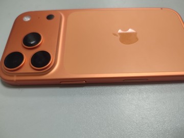 Б/в Мобільний телефон Apple iphone 17 pro 256gb 01-200991691