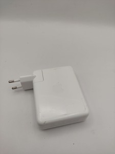 Б/в Зарядний пристрій Apple a2452 01-200997519