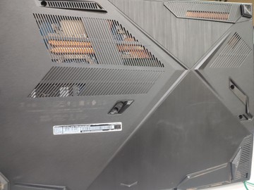 Б/в Ноутбук Msi 15/core i5-12450h ddr5/16gb ddr5/hdd *відсутній/ssd 512 gb/geforce rtx4050 6gb 01-201001399
