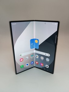 Б/в Мобільний телефон Samsung galaxy fold6 12/1tb 01-201002805