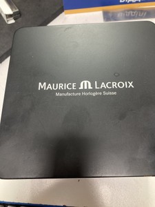 Б/у Часы Maurice Lacroix fiaba fa1004-pvp13-150 01-201020500