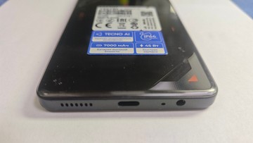 Б/в Мобільний телефон Tecno pova 7 neo lj6 8/256gb 01-201035907