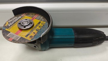 Б/у Угловая шлифмашина Makita ga5030 01-201039777
