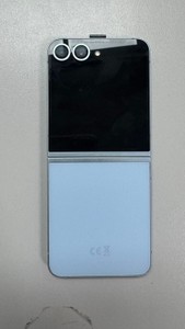 Б/в Мобільний телефон Samsung galaxy flip6 12/512gb 01-201042483