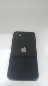 Б/в Мобільний телефон Apple iphone 11 64gb 01-201072931