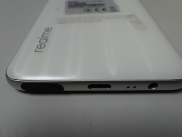 Б/в Мобільний телефон Realme 6i 3/64gb 01-201094703