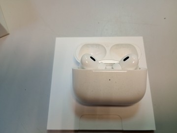 Б/в Навушники Apple airpods pro 2nd generation with magsafe charging case usb-c 01-201107816
