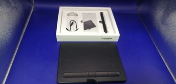 Б/в Планшет графічний Wacom intuos s bluetooth ctl-4100wl 01-201169261