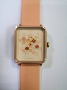 01-18963667: Hvilina salidarnasc nude