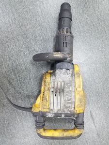 01-200509417: Dewalt d25902-qs