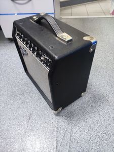 01-200750386: Fender champion 20