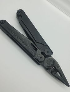 01-200603352: Leatherman wave plus