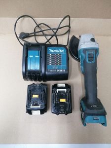 01-200772828: Makita dga513rtj