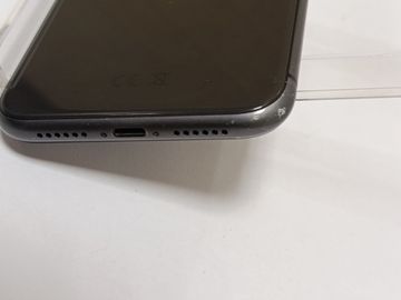 01-200770548: Apple iphone 11 64gb