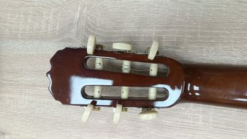 01-200781811: Hohner hc 06