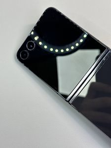 01-200534958: Samsung galaxy flip5 8/512gb