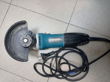 01-200795672: Makita ga5030r