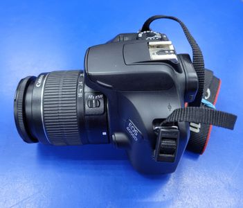 Б/в Фотоапарат Canon eos 4000d + ef-s 18-55 1:3.5-5.6 iii 01-200802756