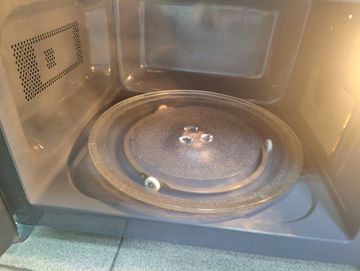 Б/в Мікрохвильова піч Panasonic nn-st25hbzpe 01-200849240