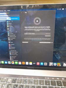 Б/в Ноутбук Apple macbook pro a1990 екр 15.4"/ core i7 2,2ghz/ ram32gb/ ssd512gb/ graphics 630 01-200848512