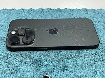 Б/в Мобільний телефон Apple iphone 15 pro 128gb esim 01-200850656