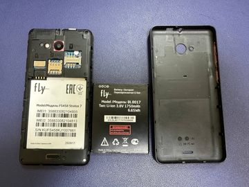 Б/в Мобільний телефон Fly fs458 stratus 7 01-200868053
