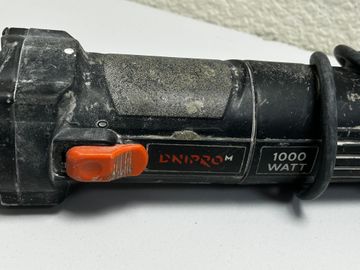 Б/у Угловая шлифмашина Dnipro-M gs-100s 01-200884534