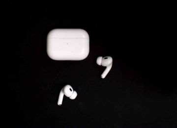 Б/в Навушники Apple airpods pro 2nd generation with magsafe charging case usb-c 01-200885713