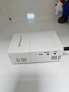 Б/в Міні проектор Mini Projector z1 01-200907325