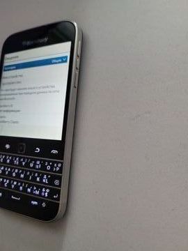 Б/в Мобільний телефон Blackberry classic 01-200910361