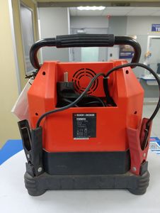 Б/в Автомобільний зарядний пристрій Black&Decker bdv 1085 01-200913165
