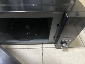 Б/в Мікрохвильова піч Grifon gr23fux0139 01-200919884