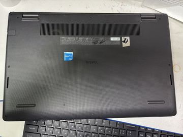 Б/в Ноутбук Dell 15/core i3-1215u ddr5/8gb ddr5/hdd 250 gb/*інтегрована 01-200924034