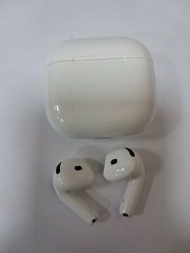 Б/у Наушники Apple airpods 4 with active noise cancellation 01-200922648