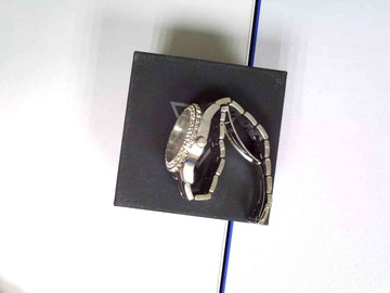 Б/в Годинник Guess w0335l1 01-200958396