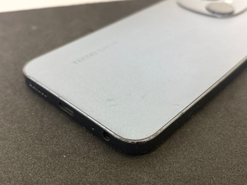 Б/в Мобільний телефон Tecno spark go 1 kl4 3/64gb 01-200966427