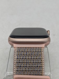 Б/в Смарт-годинник Apple watch series 6 gps 44mm aluminum case 01-200902842