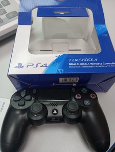 Б/в Геймпад Sony dualshock 4 v2 01-200983205