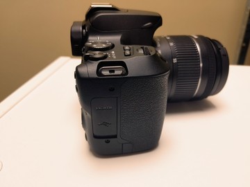 Б/в Фотоапарат Canon eos 250d kit 18-55mm ef-s is stm 01-200999330