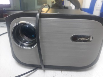Б/в Проектор Horlat t01 01-201031829