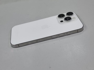 Б/у Мобільний телефон Apple iphone 16 pro 128gb 01-201051440