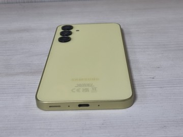 Б/в Мобільний телефон Samsung galaxy a35 5g 8/256gb 01-201057169