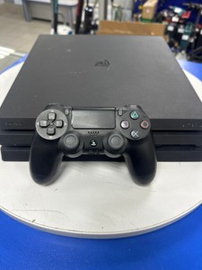 Б/в Ігрова приставка Sony playstation 4 pro 1tb 01-201090823